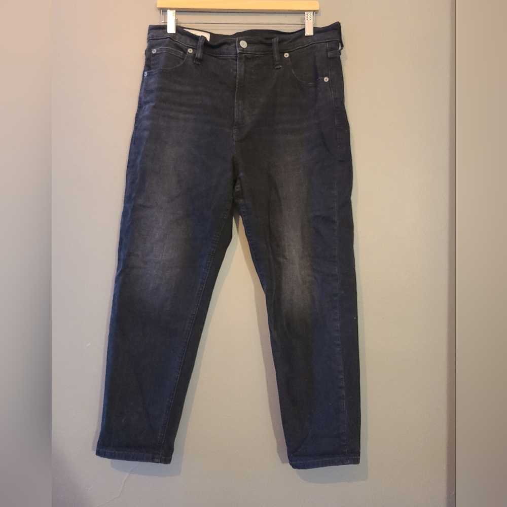 GAP black mom jeans - size 31/12